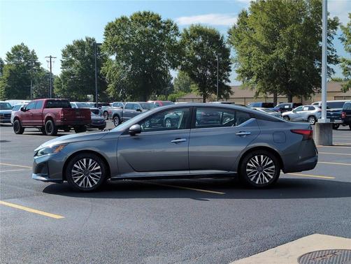 Gun Metallic 2023 Nissan Altima 2.5 SV
