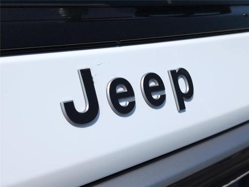 Bright White Clearcoat 2026 Jeep Grand Wagoneer Base