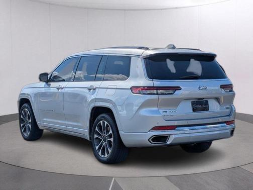 Silver Zynith 2023 Jeep Grand Cherokee L Overland