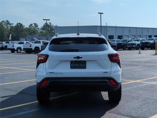 Summit White 2025 Chevrolet Trax 2RS
