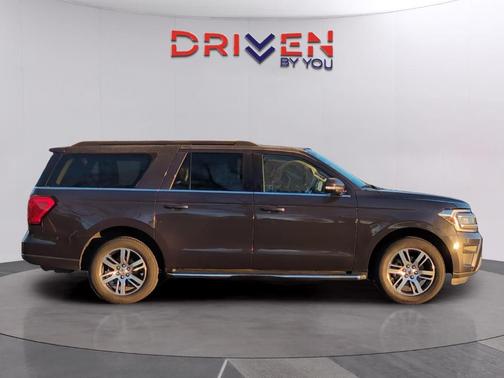 2022 Ford Expedition Max XLT