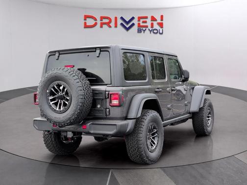 Granite Crystal Clearcoat Metallic 2026 Jeep Wrangler Sport