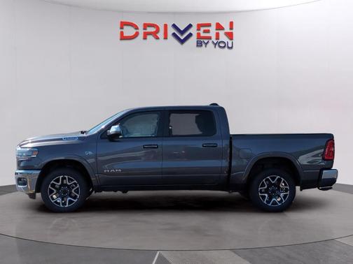 Granite Crystal Clearcoat Metallic 2026 RAM 1500 Laramie