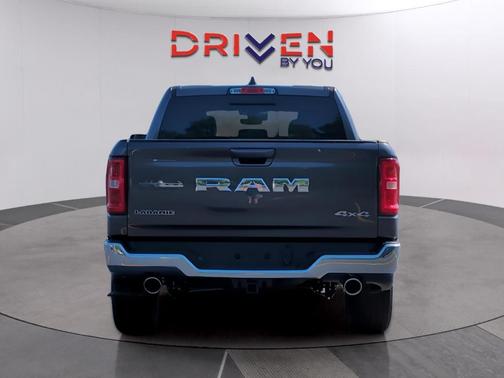 Granite Crystal Clearcoat Metallic 2026 RAM 1500 Laramie