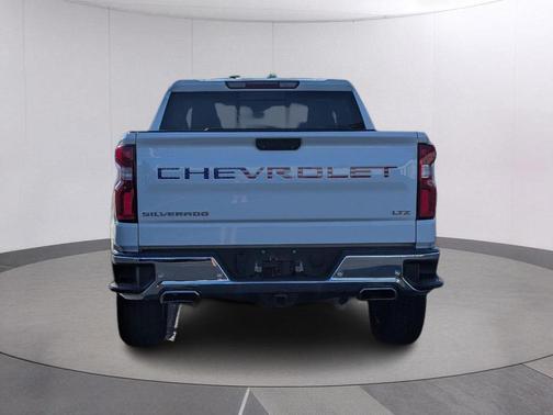 Summit White 2022 Chevrolet Silverado 1500 Limited LTZ