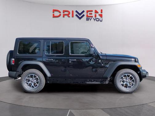 Black Clearcoat 2026 Jeep Wrangler Sport