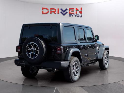 Black Clearcoat 2026 Jeep Wrangler Sport