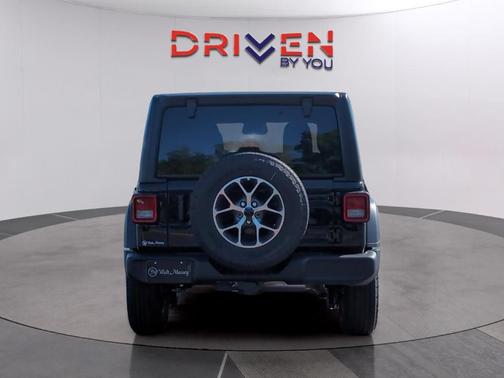 Black Clearcoat 2026 Jeep Wrangler Sport
