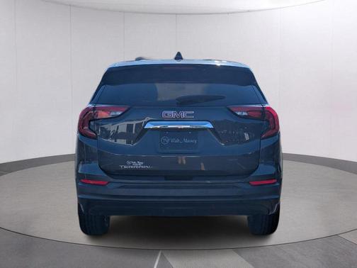 Graphite Gray Metallic 2018 GMC Terrain SLE