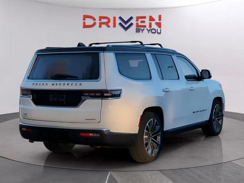 2022 Jeep Grand Wagoneer Series III