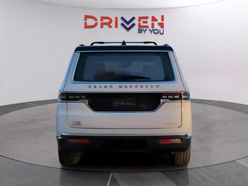 2022 Jeep Grand Wagoneer Series III