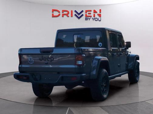 2021 Jeep Gladiator Sport