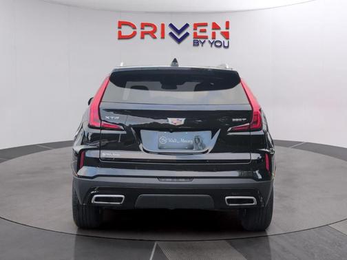 Stellar Black Metallic 2025 Cadillac XT4 Premium Luxury