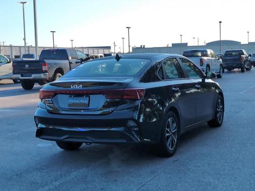 2023 Kia Forte LXS