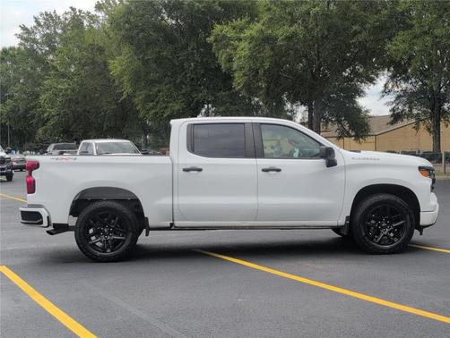 Summit White 2023 Chevrolet Silverado 1500 Custom