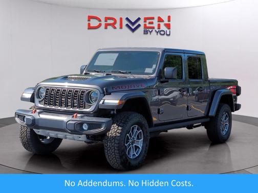 Granite Crystal Clearcoat Metallic 2026 Jeep Gladiator Mojave
