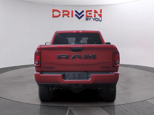 Molten Red Pearlcoat 2026 RAM 2500 Big Horn