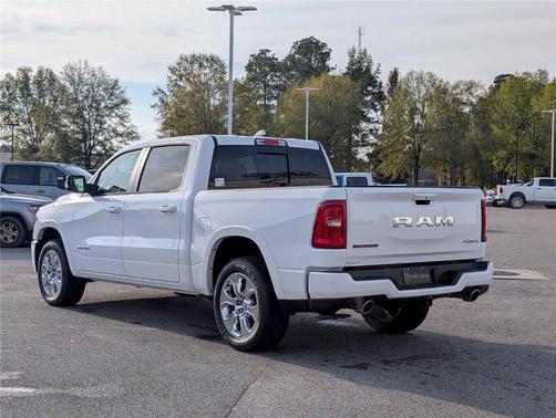 Bright White Clearcoat 2026 RAM 1500 Big Horn