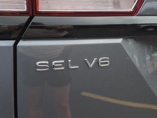 Platinum Gray Metallic 2023 Volkswagen Atlas 3.6 V6 SEL R-Line Black