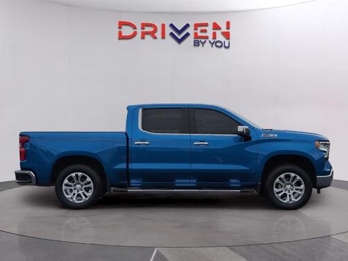 Glacier Blue Metallic 2022 Chevrolet Silverado 1500 LTZ