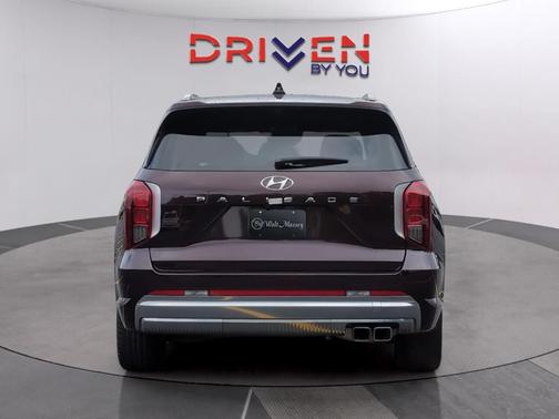 Burgundy 2024 Hyundai PALISADE Calligraphy
