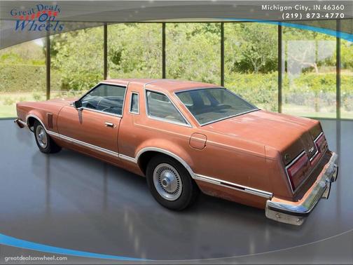 ORANGE 1978 Ford Thunderbird Base