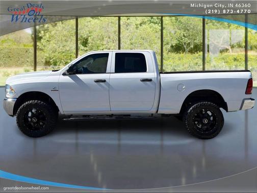 2017 RAM 2500 Tradesman Crew Cab 4x4 6'4' Box