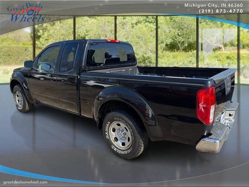 Magnetic Black 2016 Nissan Frontier S