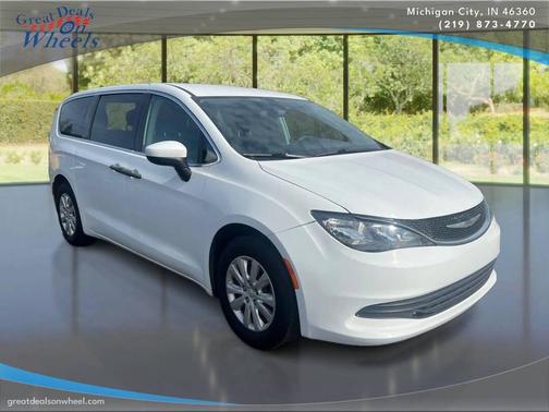 2021 Chrysler Voyager L