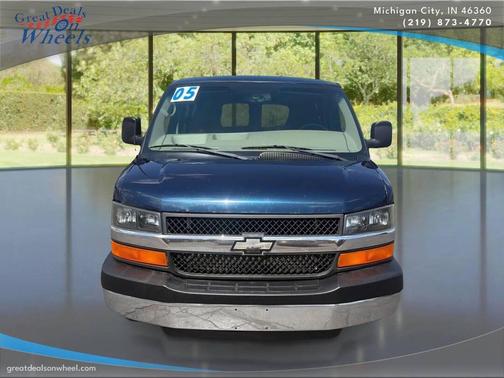 Dark Blue Metallic 2005 Chevrolet Express 1500 Base