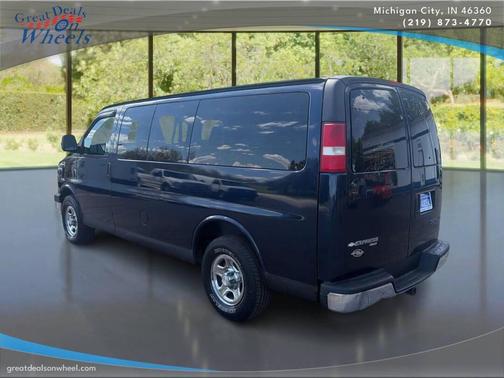 Dark Blue Metallic 2005 Chevrolet Express 1500 Base