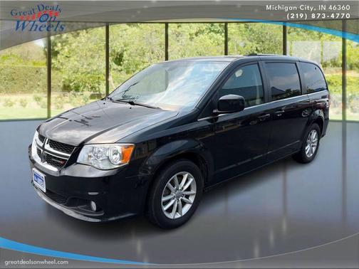 Black Onyx Crystal Pearlcoat 2020 Dodge Grand Caravan SXT