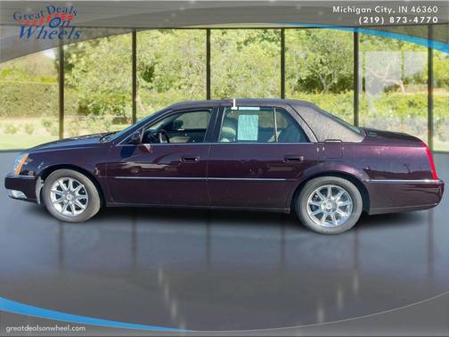 2011 Cadillac DTS Luxury Collection