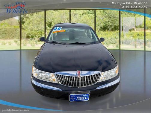 2000 Lincoln Continental Base 4dr Sedan
