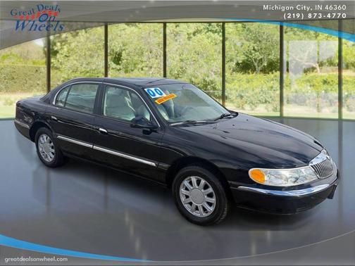 2000 Lincoln Continental Base 4dr Sedan