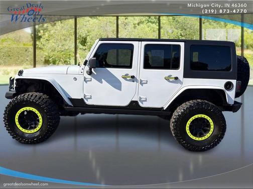 Bright White Clearcoat 2017 Jeep Wrangler Unlimited Sport