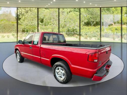 Apple Red 1998 Chevrolet S-10 LS Fleetside