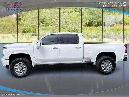 white 2020 Chevrolet Silverado 2500 High Country