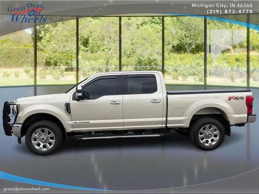 White Gold Metallic 2017 Ford F-250 Lariat