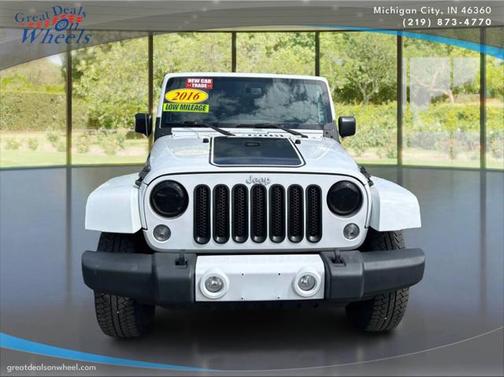 2016 Jeep Wrangler Unlimited Sahara