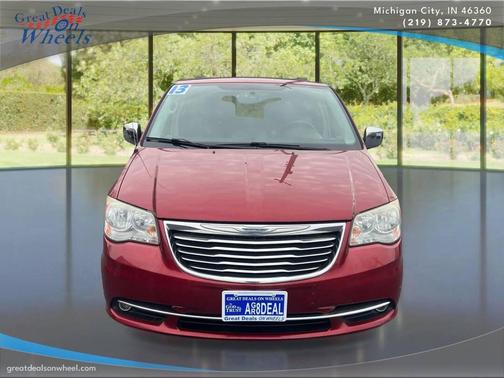 2013 Chrysler Town & Country Touring-L