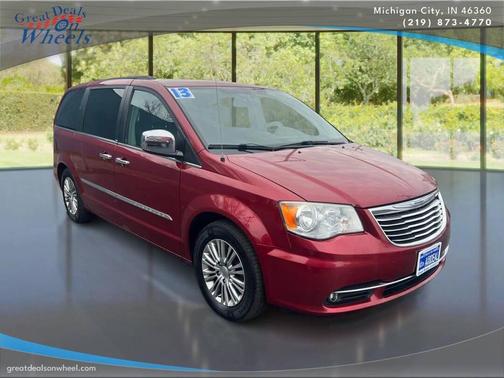 2013 Chrysler Town & Country Touring-L