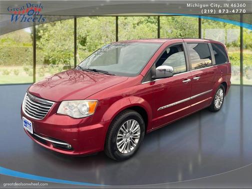 2013 Chrysler Town & Country Touring-L