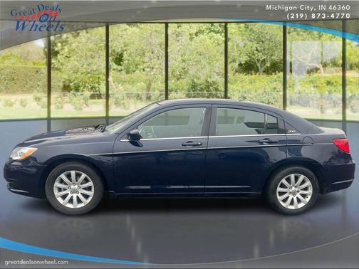 2013 Chrysler 200 Touring