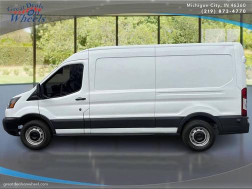 2017 Ford Transit-150 Base