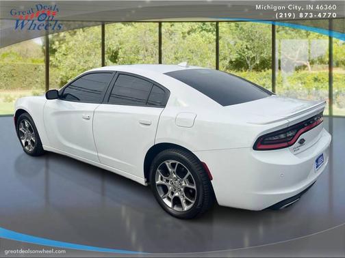 Bright White Clearcoat 2016 Dodge Charger SXT