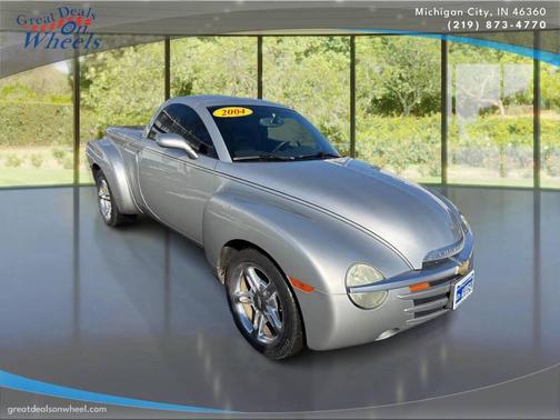 2004 Chevrolet SSR LS 2dr Regular Cab Convertible Rwd SB