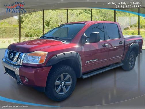 2014 Nissan Titan SV