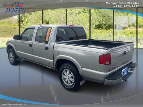Sandalwood Metallic 2003 GMC Sonoma SLS