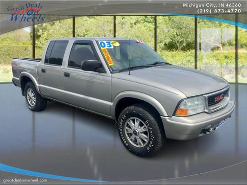 Sandalwood Metallic 2003 GMC Sonoma SLS